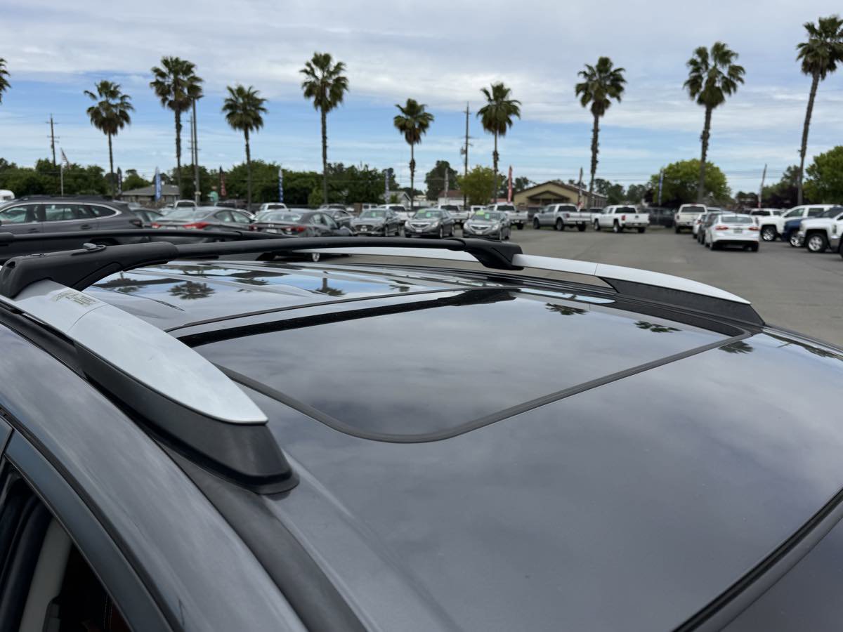 Used 2017 Toyota RAV4 Limited w/ Advanced Technology Package AWD/4WD image 13