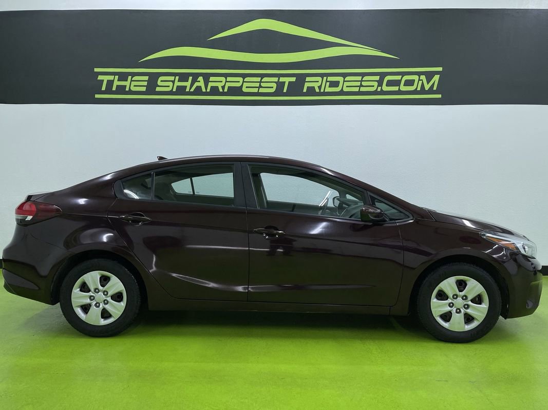 Used 2018 Kia Forte LX image 11