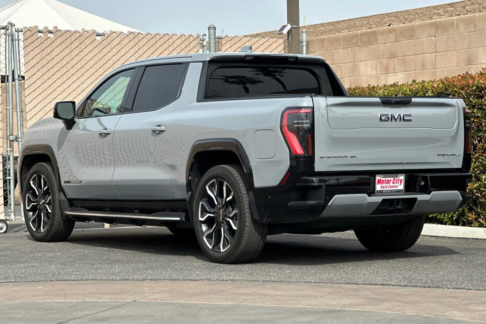 Certified 2024 GMC Sierra EV Denali image 6