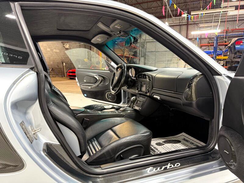 Used 2002 Porsche 911 Turbo image 30