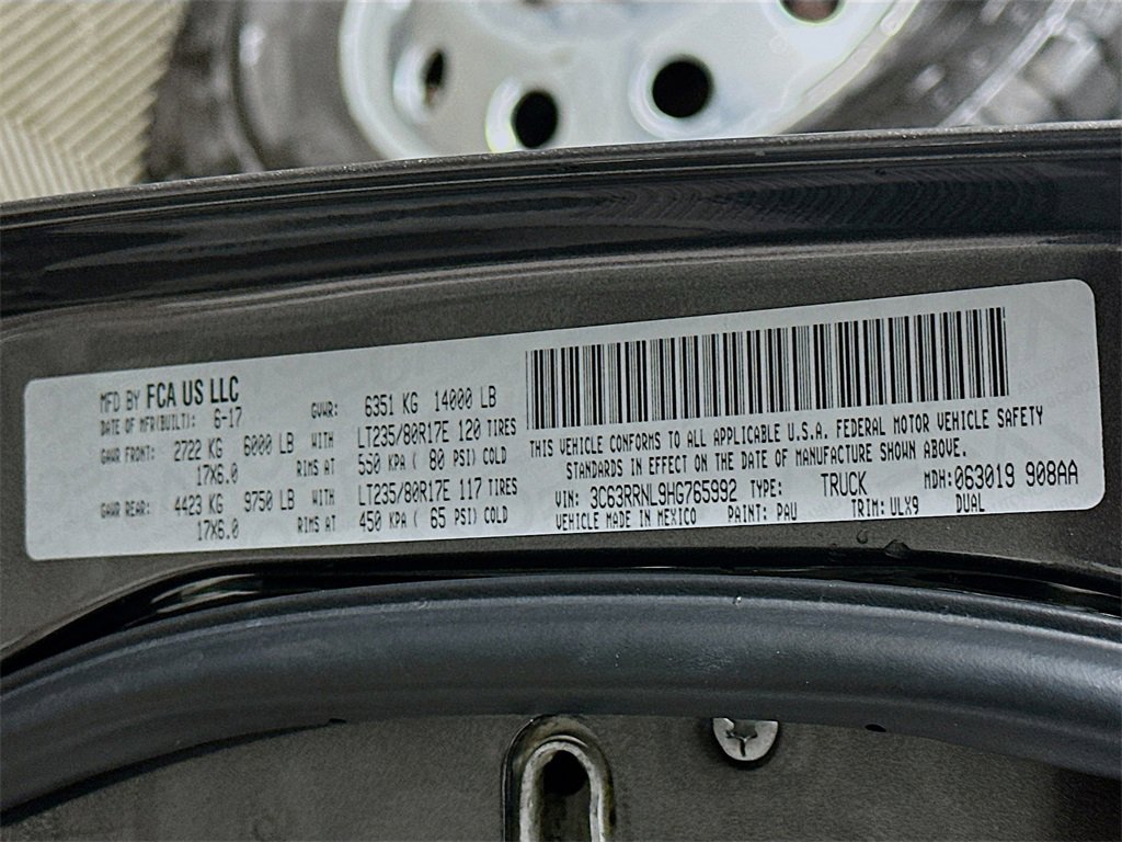 Used 2017 RAM 3500 Laramie Longhorn image 37