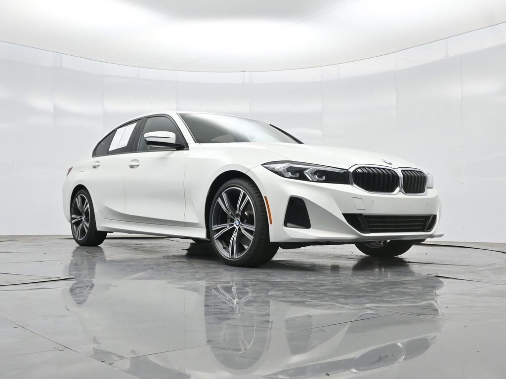 Used 2023 BMW 330i Sedan w/ Driving Assistance Package RWD image 2