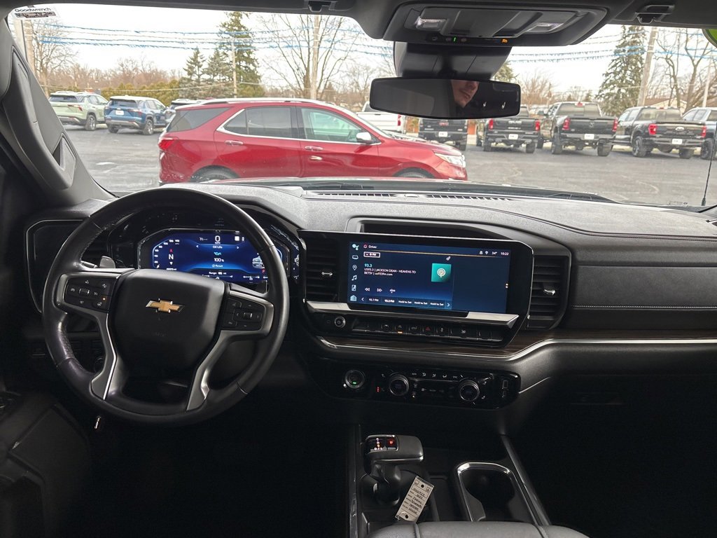 Used 2023 Chevrolet Silverado 1500 LT image 24