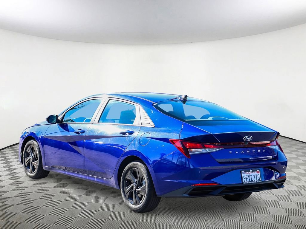 Used 2023 Hyundai Elantra SEL image 7