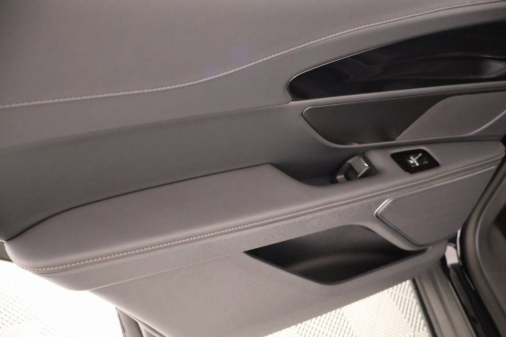 New 2026 Lincoln Nautilus Premier w/ Jet Appearance Package image 16