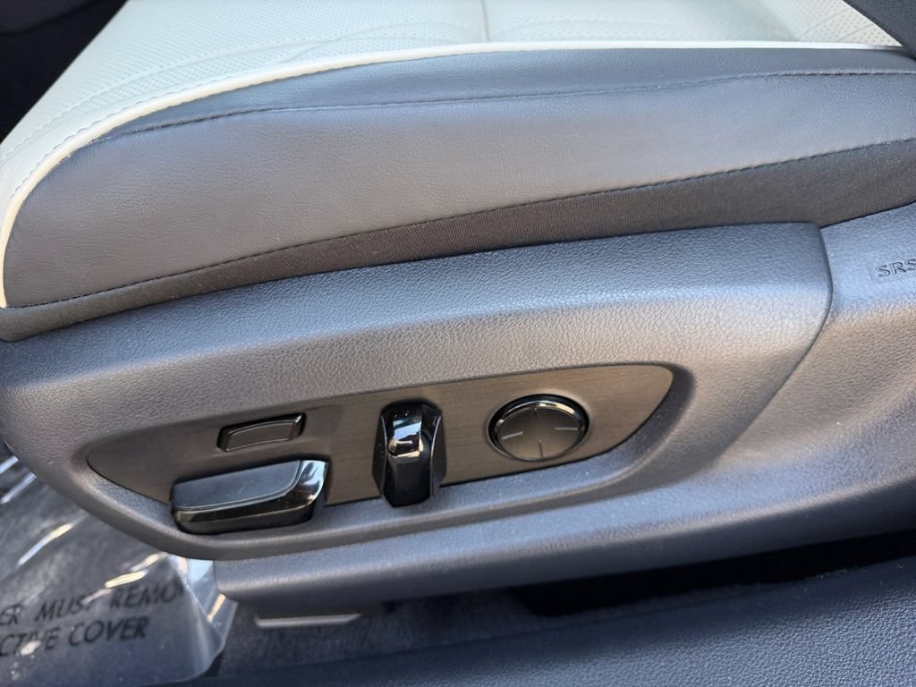 Used 2024 Lexus ES 300h w/ Technology Package FWD image 15
