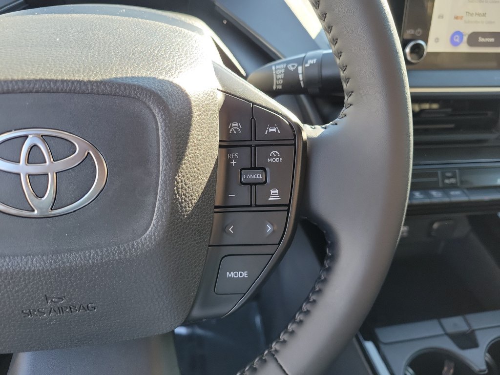 Used 2026 Toyota Prius LE FWD image 27