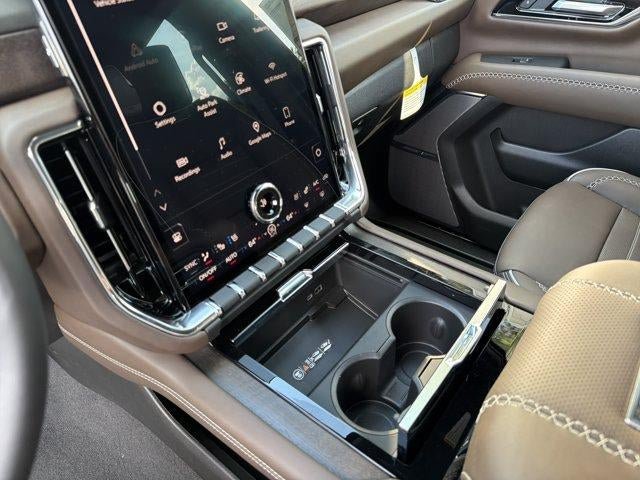 New 2026 GMC Yukon XL Denali Ultimate AWD/4WD image 33