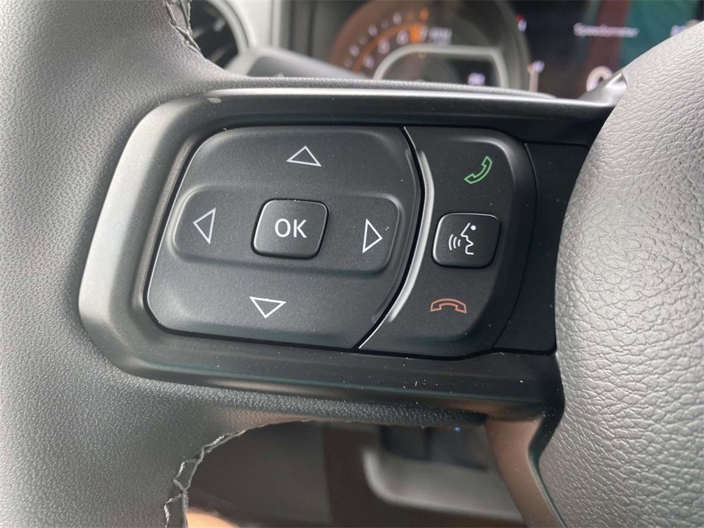 New 2025 Jeep Gladiator Sport image 16