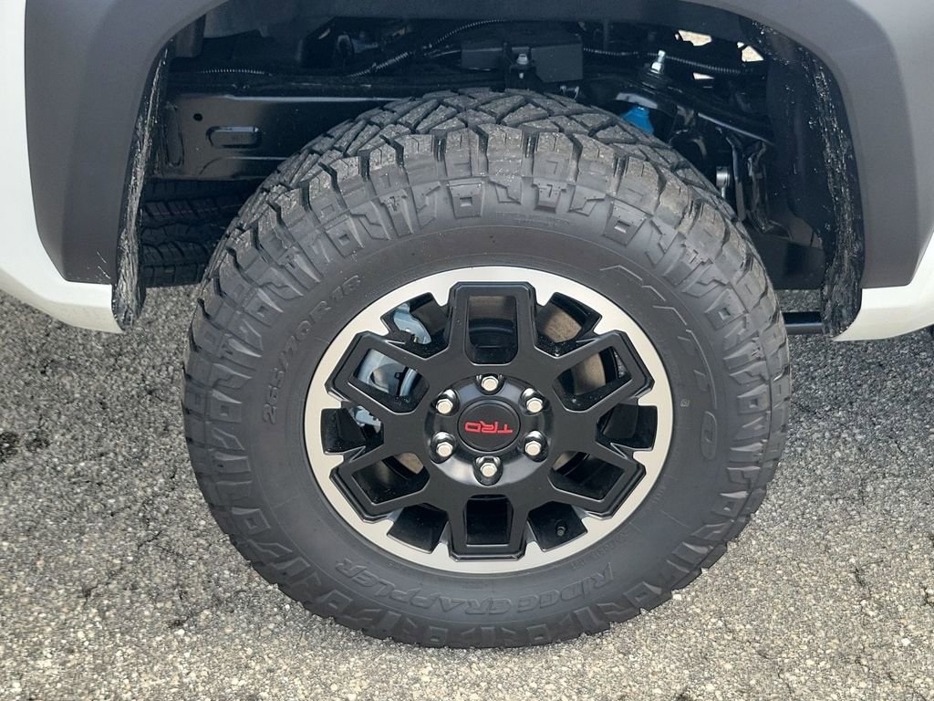 New 2025 Toyota Tacoma TRD Off-Road image 19
