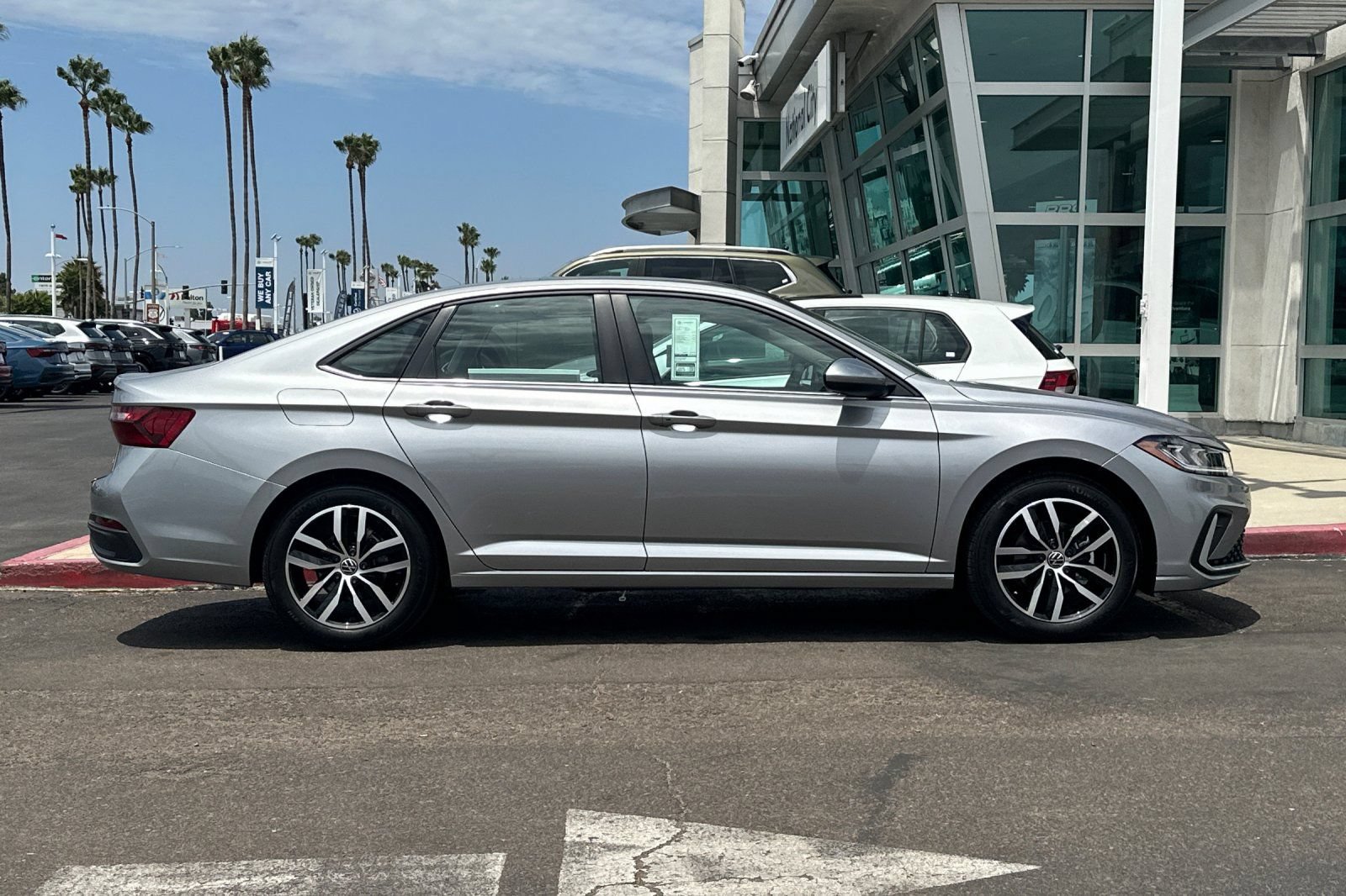New 2026 Volkswagen Jetta SE FWD image 4