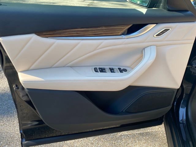 Used 2022 Maserati Levante GT image 16