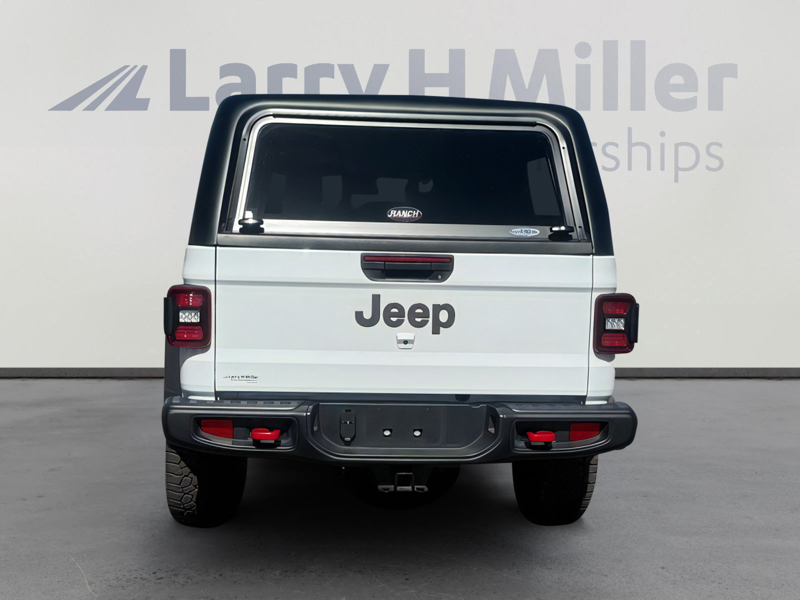 Used 2024 Jeep Gladiator Rubicon w/ Convenience Group image 5