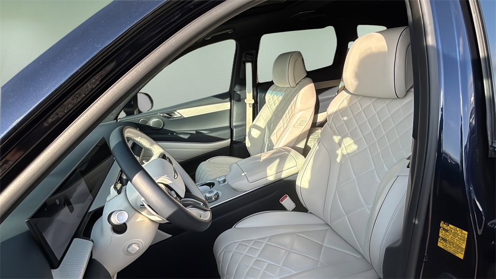 Used 2025 Genesis GV80 3.5T Prestige image 13
