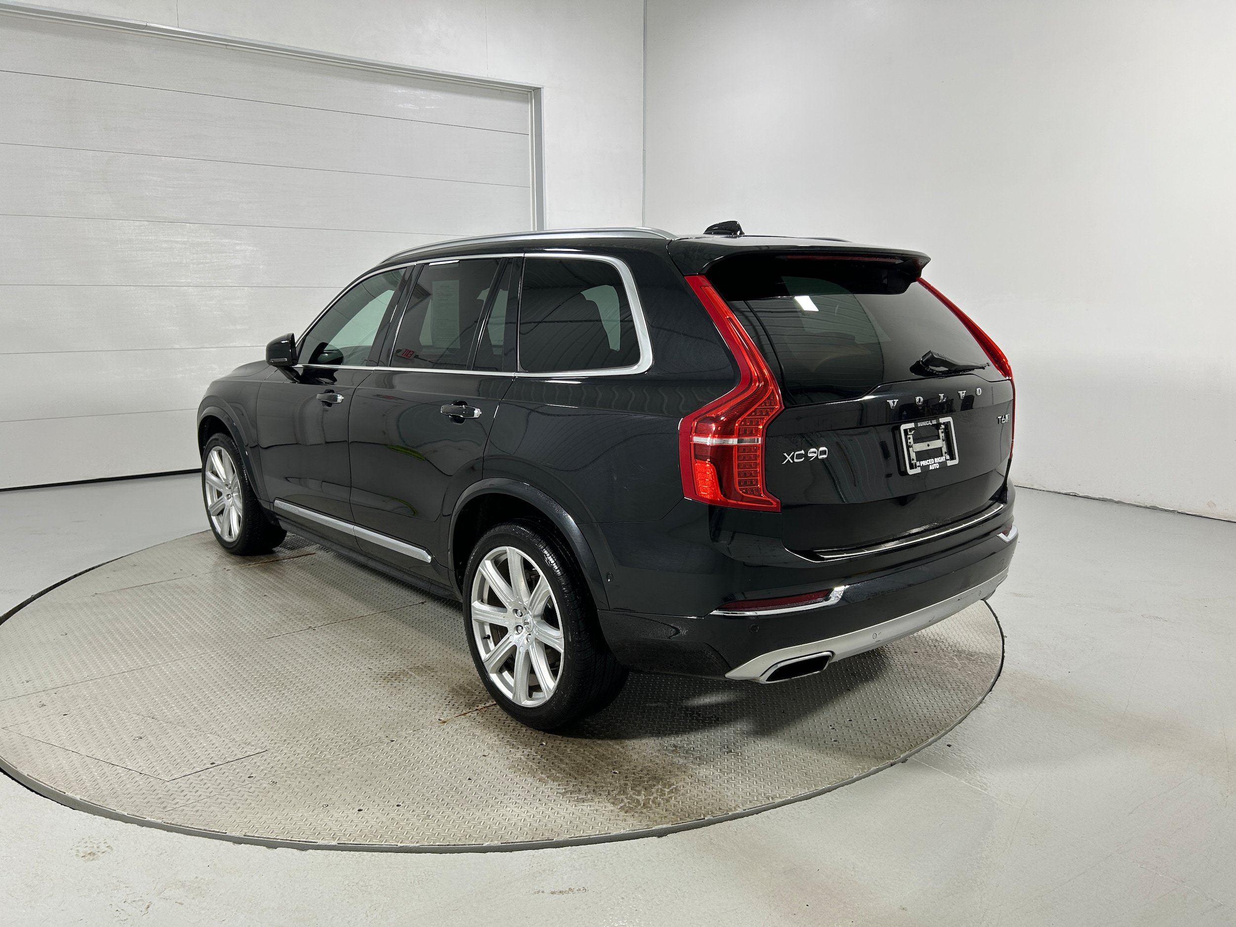 Used 2017 Volvo XC90 T6 Inscription w/ Luxury Package AWD/4WD image 22