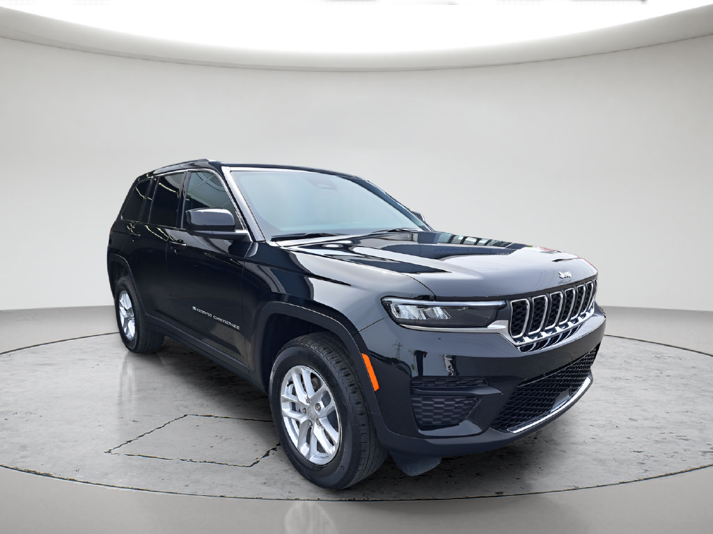 New 2026 Jeep Grand Cherokee Laredo X AWD/4WD image 3