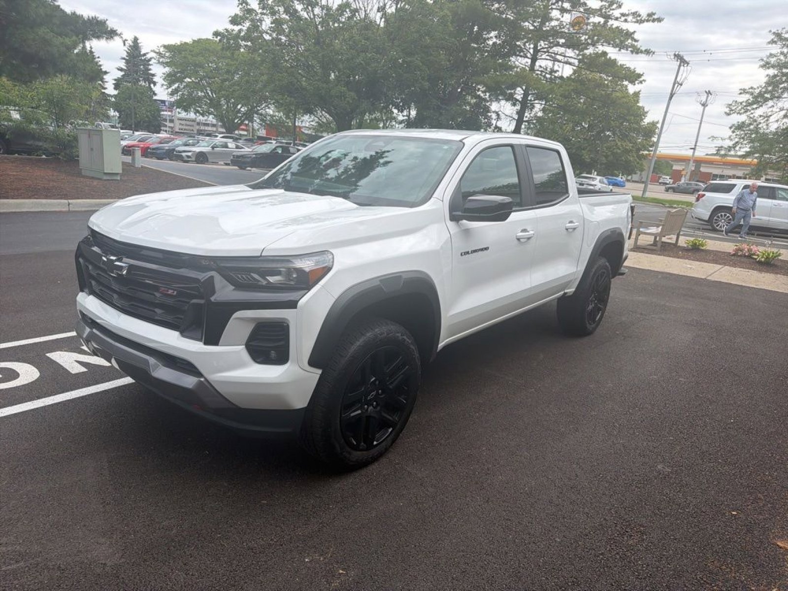 Used 2024 Chevrolet Colorado Z71 w/ Z71 Convenience Package 2 AWD/4WD image 5