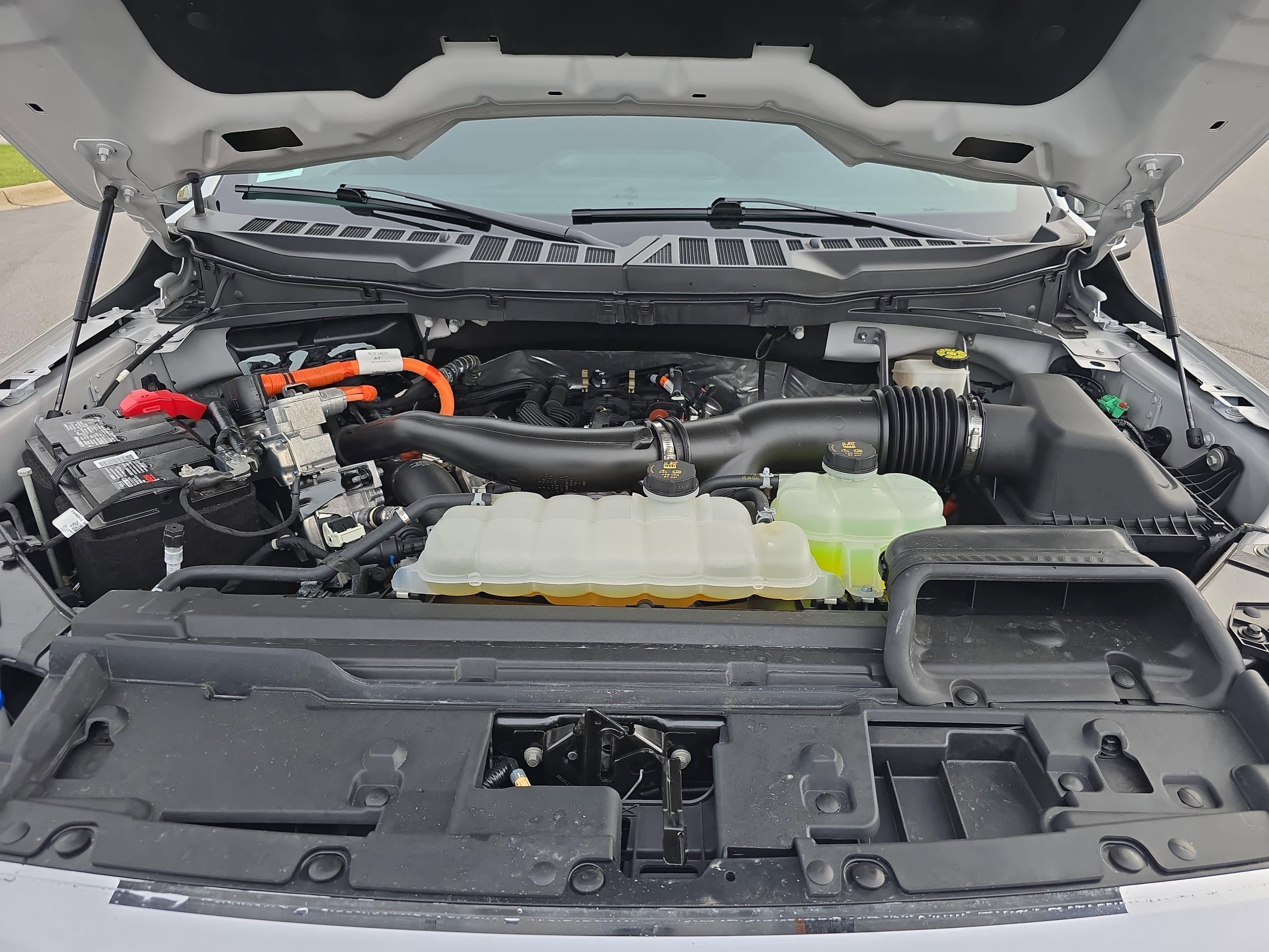 Used 2024 Ford F150 Lariat w/ Bed Utility Package image 30