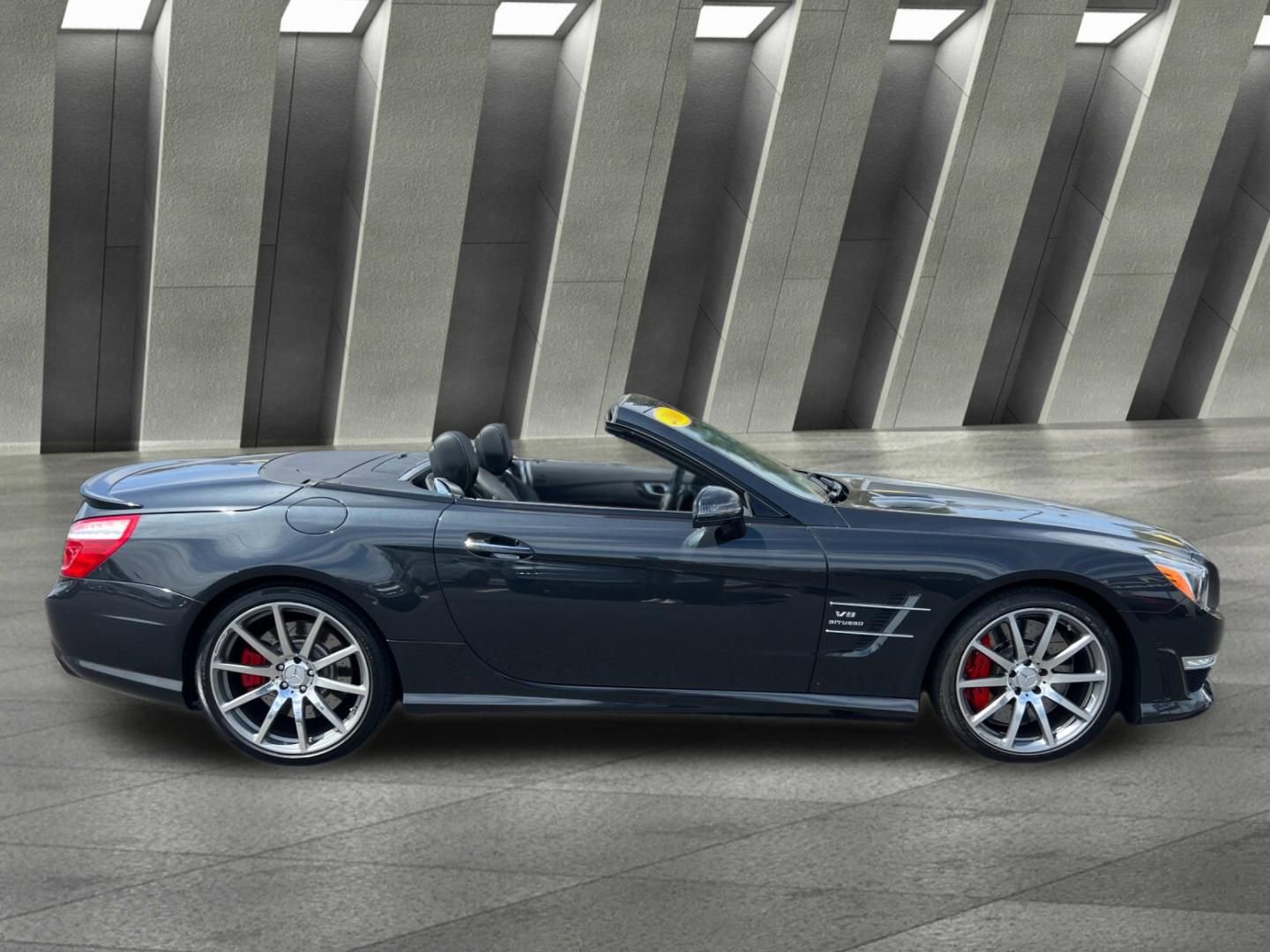 Used 2016 Mercedes-Benz SL 63 AMG image 4