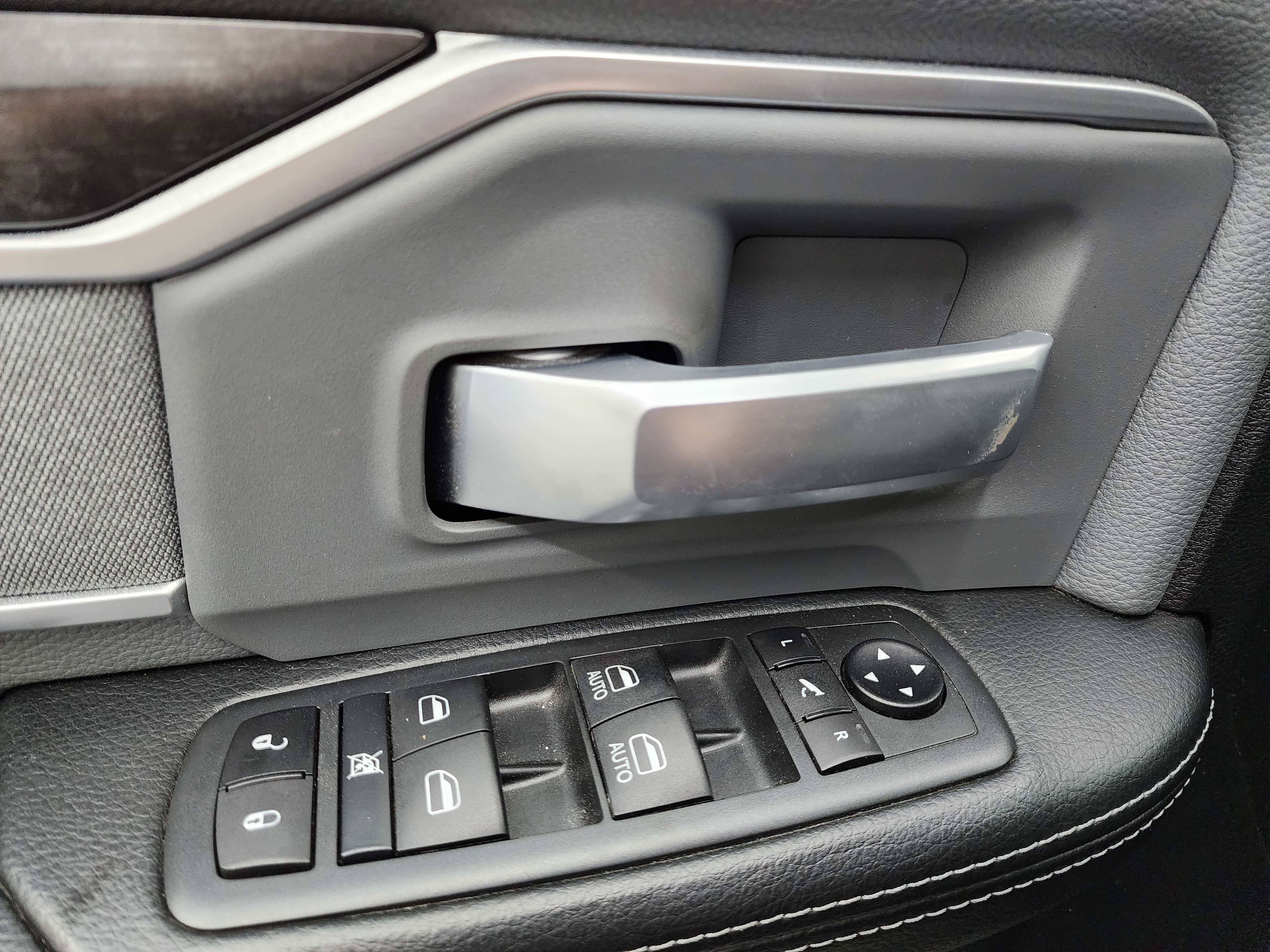 Used 2020 RAM 2500 Big Horn w/ Level 2 Equipment Group image 41