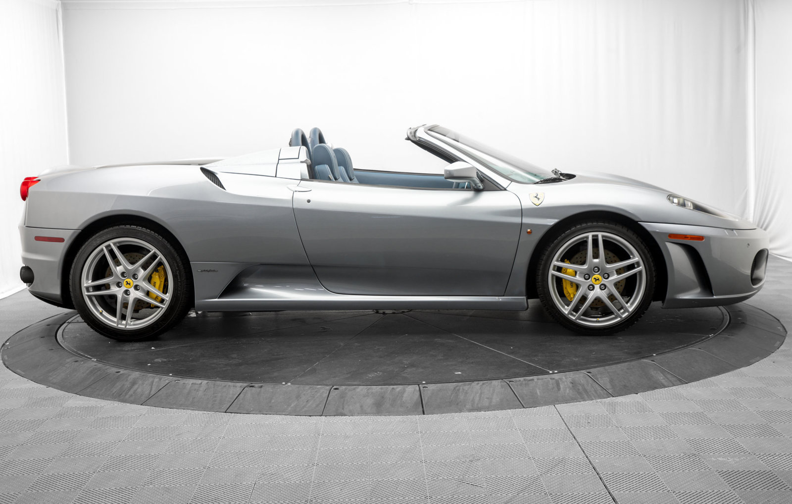 Used 2007 Ferrari F430 Spider RWD image 8