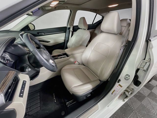 Used 2020 Nissan Altima 2.0 Platinum FWD image 23