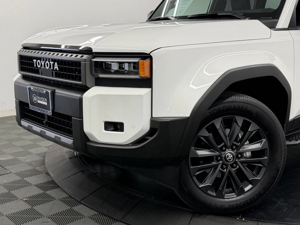 Used 2026 Toyota Land Cruiser w/ Premium Package AWD/4WD image 4