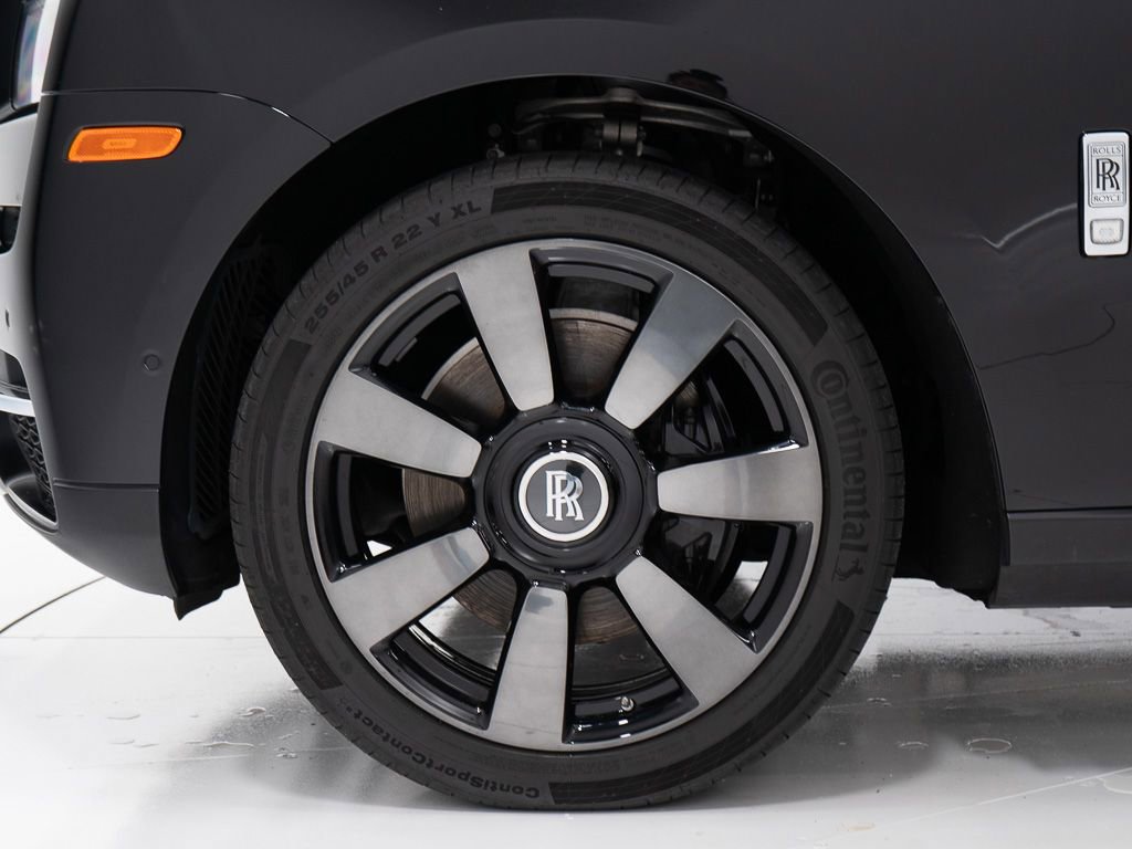 Certified 2023 Rolls-Royce Cullinan AWD/4WD image 49