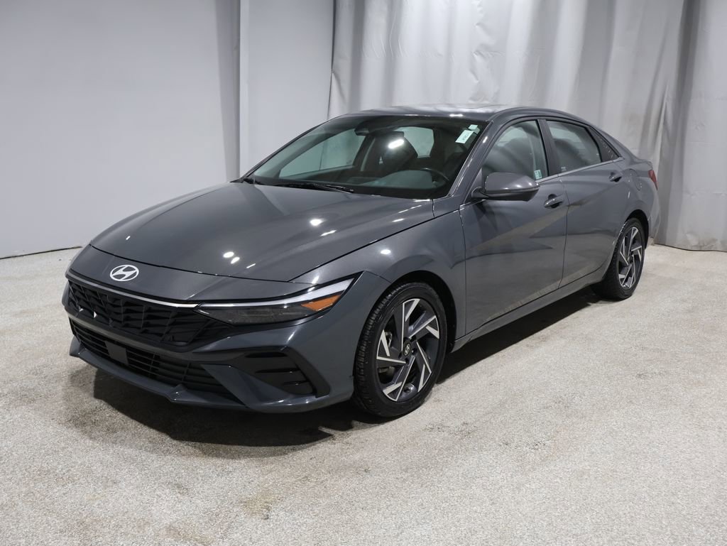 Used 2024 Hyundai Elantra Limited image 5