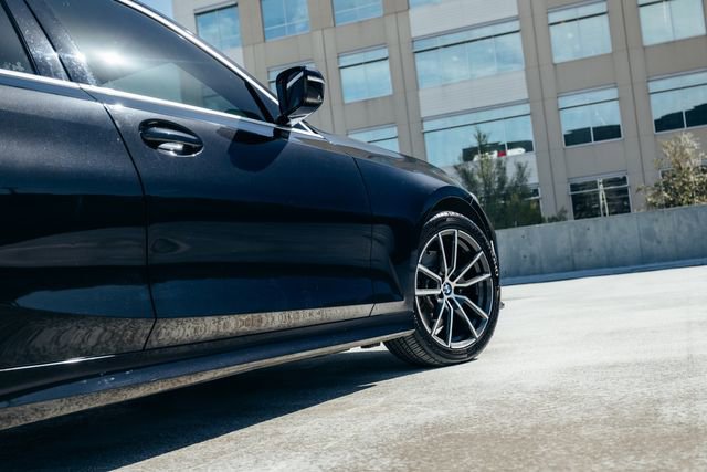 Used 2019 BMW 330i Sedan w/ Parking Assistance Package RWD image 25