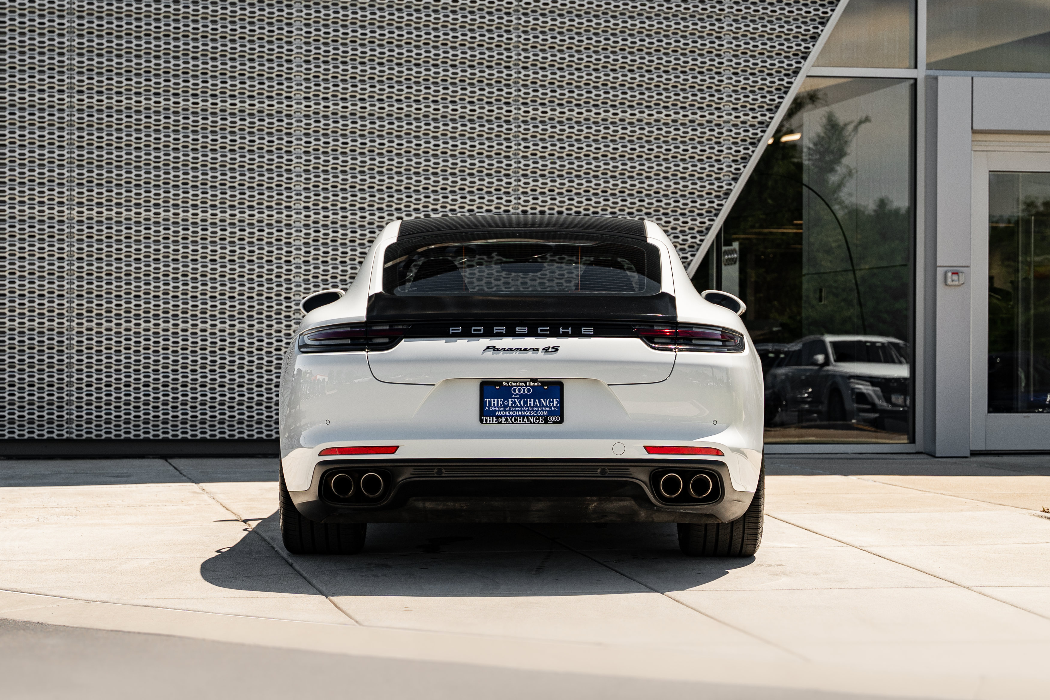 Used 2018 Porsche Panamera 4S AWD/4WD image 33