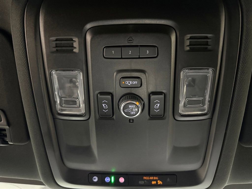 Used 2022 Chevrolet Tahoe Z71 w/ Luxury Package image 36