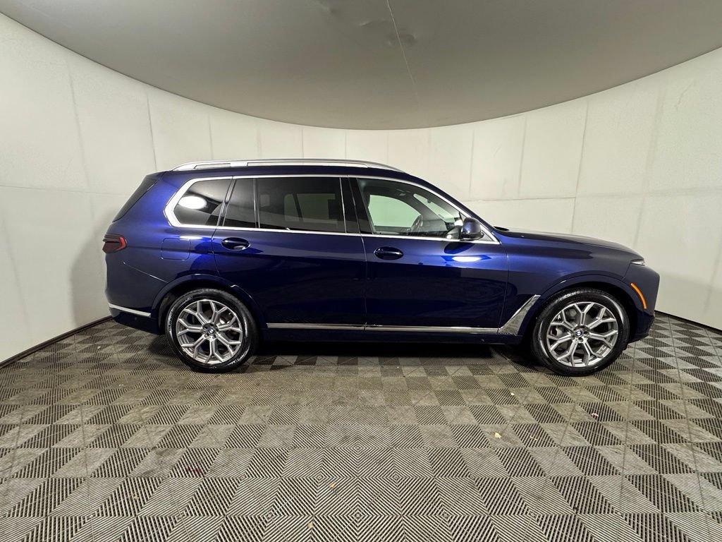 Used 2023 BMW X7 xDrive40i w/ Premium Package AWD/4WD image 6