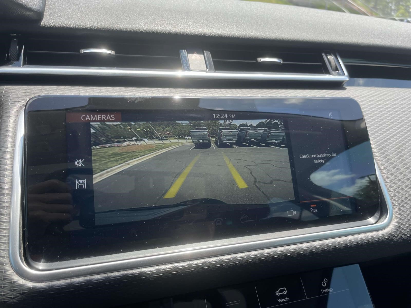 Used 2020 Land Rover Range Rover Velar S AWD/4WD image 27