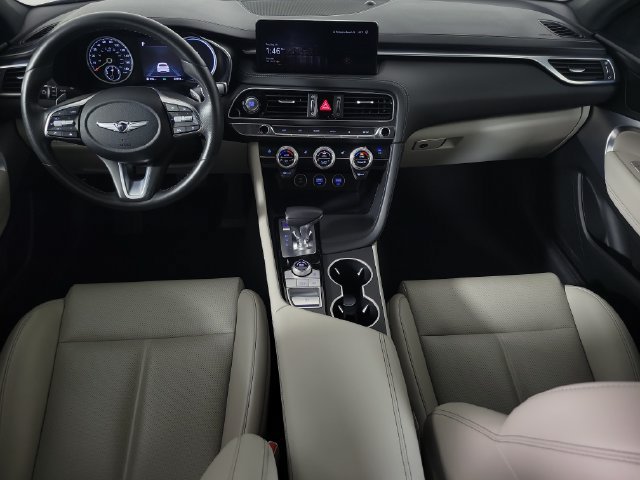 Used 2023 Genesis G70 2.0T RWD image 9