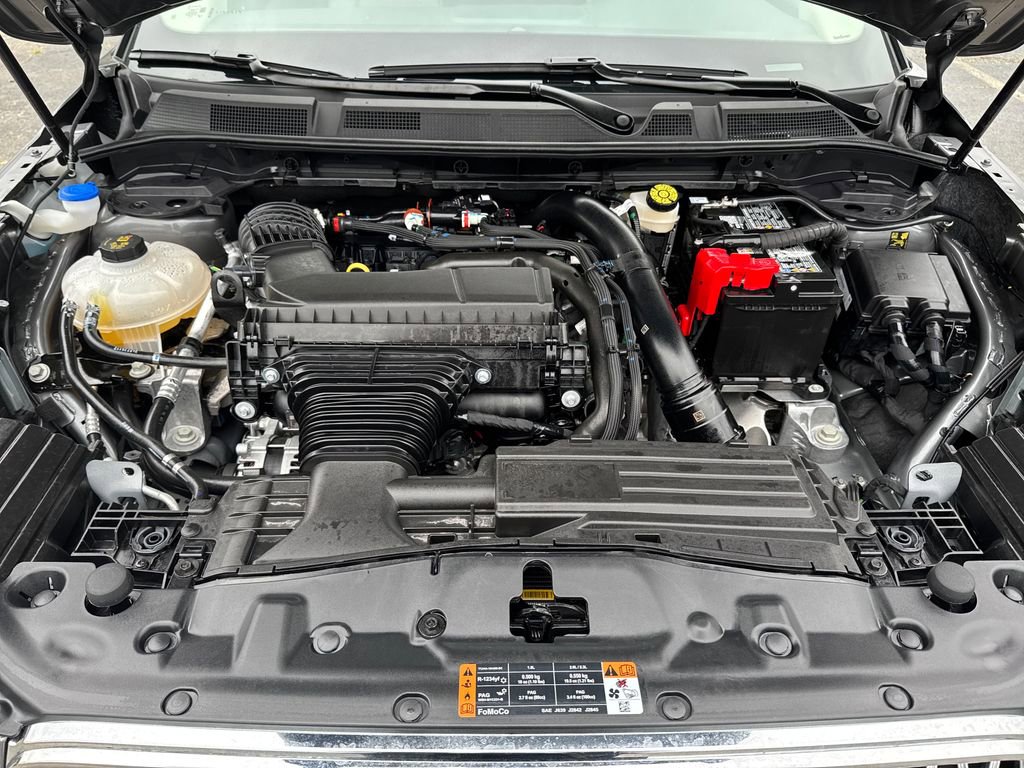 Used 2025 Lincoln Corsair FWD w/ Equipment Group 101A image 27