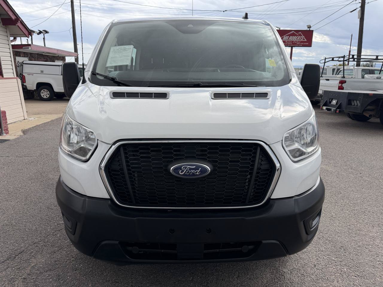 Used 2022 Ford Transit 250 Low Roof w/ Exterior Upgrade Package RWD image 3