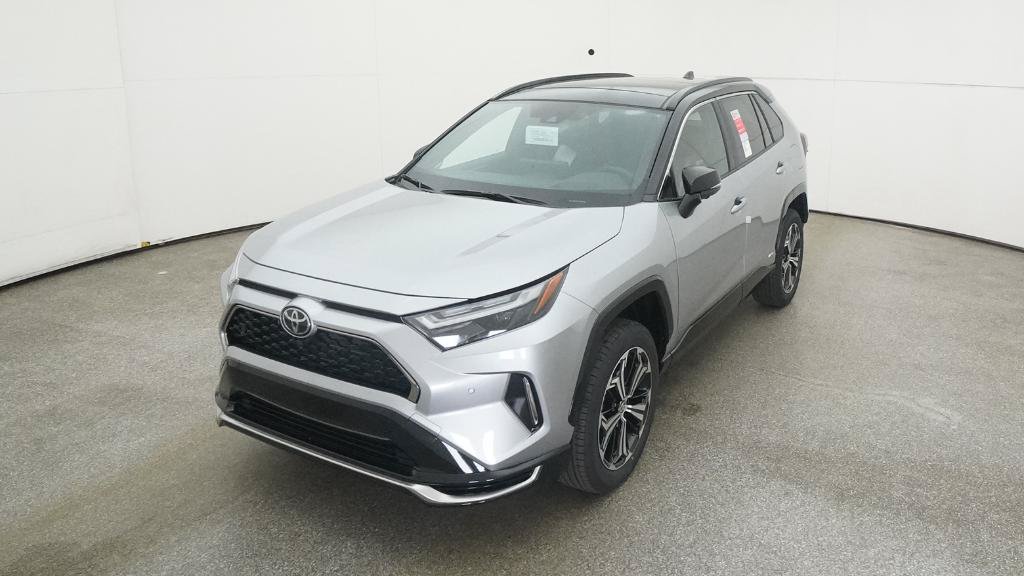 New 2025 Toyota RAV4 XSE w/ Premium Package AWD/4WD image 3