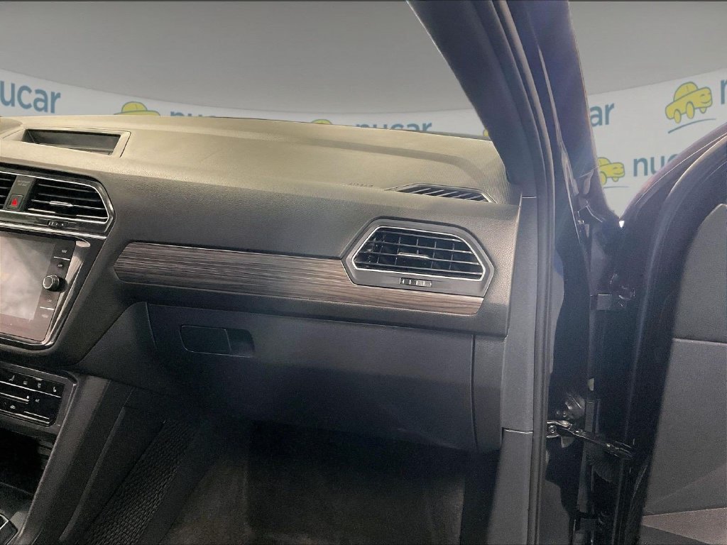 Used 2024 Volkswagen Tiguan SEL R-Line AWD/4WD image 13