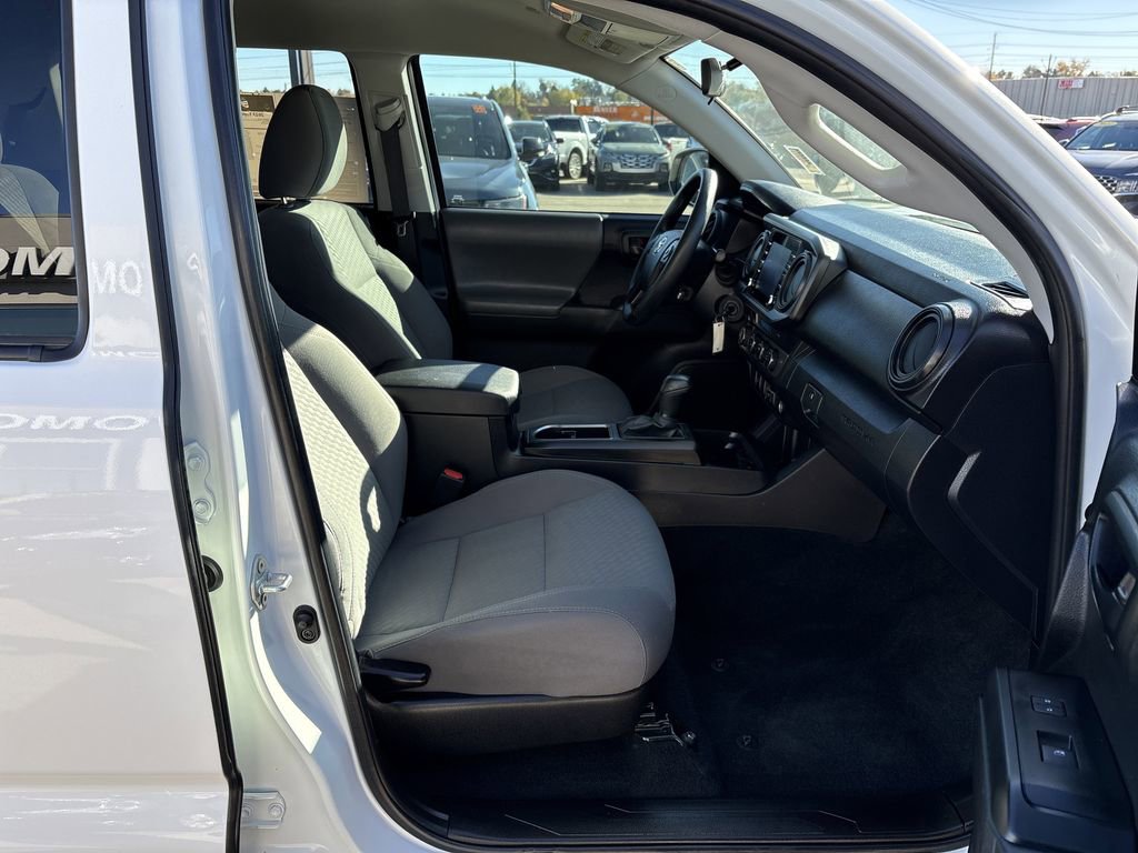 Used 2023 Toyota Tacoma SR image 31