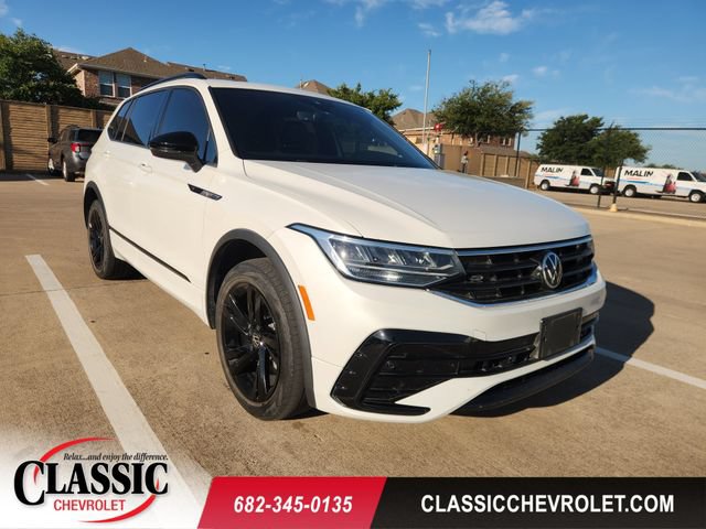Used 2023 Volkswagen Tiguan SE R-Line FWD image 1