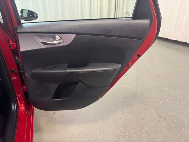 Used 2024 Kia Forte LXS w/ LXS Technology Package image 30