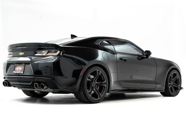 Used 2018 Chevrolet Camaro SS image 4