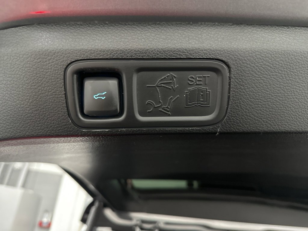 Used 2021 Ford Expedition XLT image 38