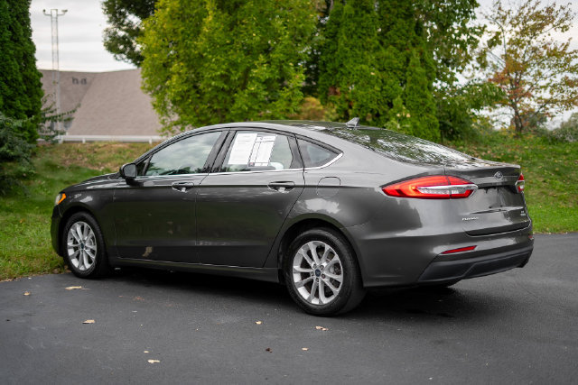 Used 2020 Ford Fusion SE FWD image 7