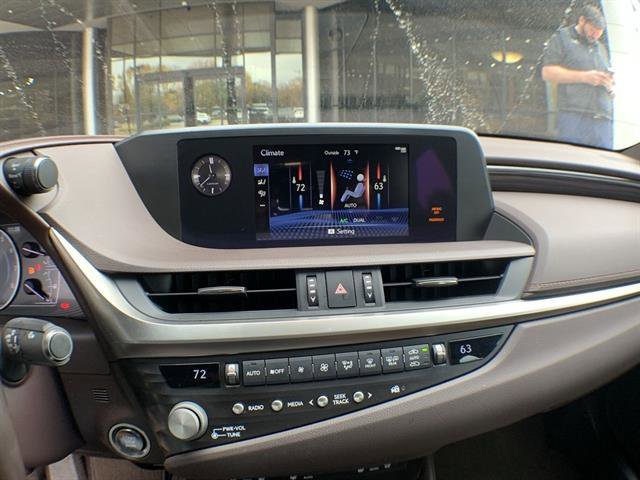 Certified 2021 Lexus ES 350 w/ Premium Package image 18