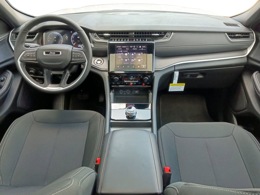 New 2026 Jeep Grand Cherokee Laredo X RWD image 20