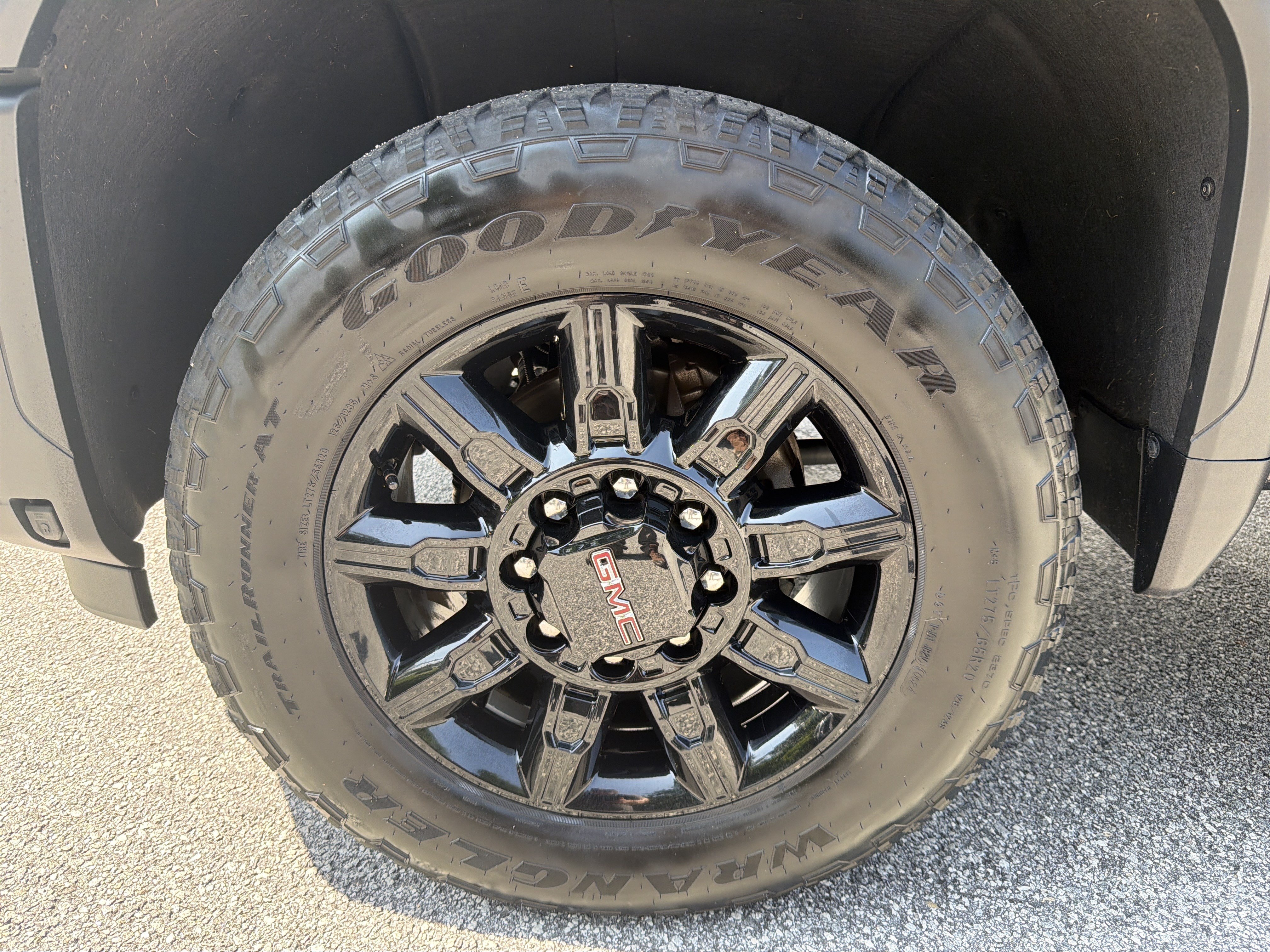 Certified 2024 GMC Sierra 2500 AT4 w/ AT4 Premium Plus Package AWD/4WD image 12