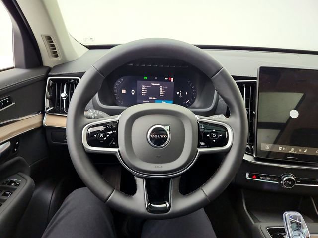 New 2026 Volvo XC90 B6 Plus w/ Protection Package image 25