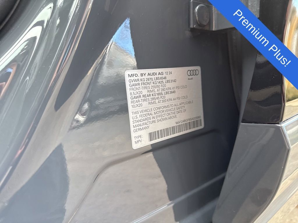 Used 2025 Audi Q6 e-tron Premium Plus w/ Premium Plus AWD/4WD image 30